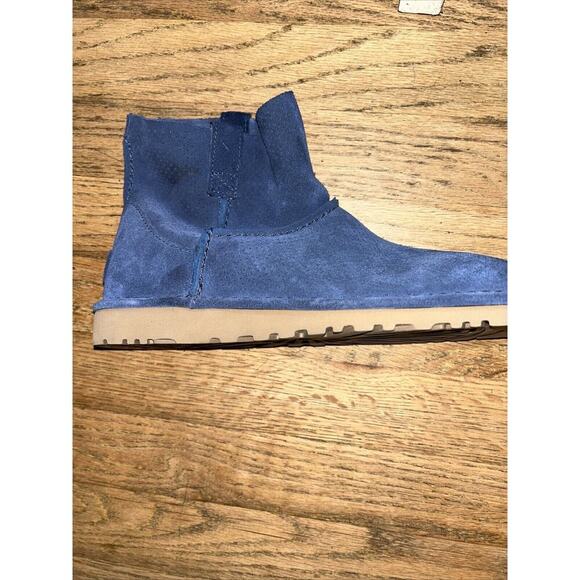 UGG boots size 8 navy blue - Picture 1 of 7